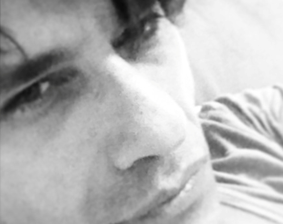 alexis bw big horizontal